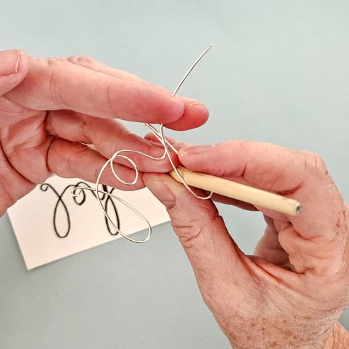 Margot Potter's Write On Necklace - , Contemporary Wire Jewelry, Wire Wrapping, Wrapping, Wire Wrapping Jewelry, Design, form the swoop of the letter y
